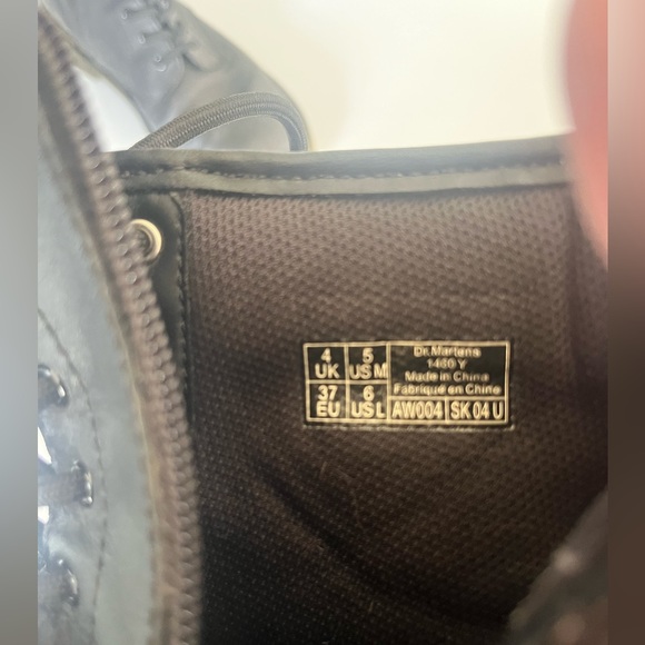 Dr Martens zip up boots - Picture 10 of 12